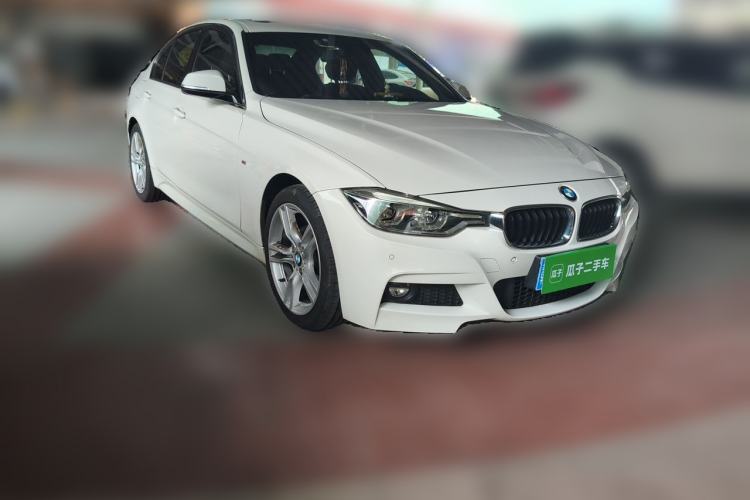 Used BMW 3 Series 2019 320Li M Sport Package Front Right 45 Deg