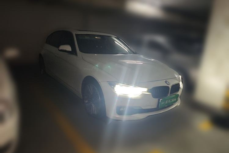 Used BMW 3 Series 2019 320Li Fashion Model Front Right 45 Deg