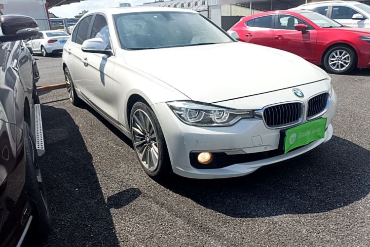 Used BMW 3 Series 2019 320Li Fashion Model Front Right 45 Deg
