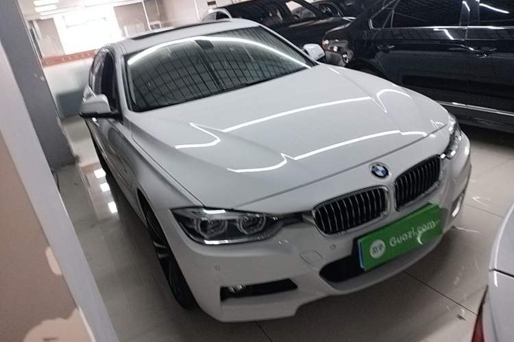 Used BMW 3 Series 2019 320Li M Luxury Package Front Right 45 Deg