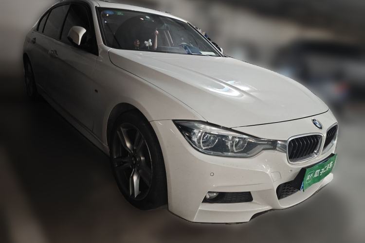 Used BMW 3 Series 2019 320Li M Sport Package Front Right 45 Deg