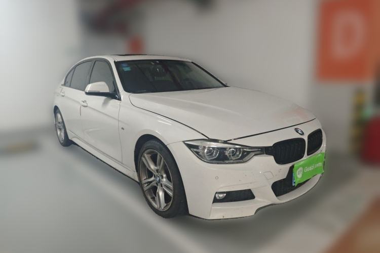Used BMW 3 Series 2019 320Li M Sport Package Front Right 45 Deg