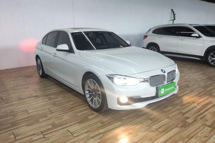 Used BMW 3 Series 2019 320Li Fashion Model Front Right 45 Deg