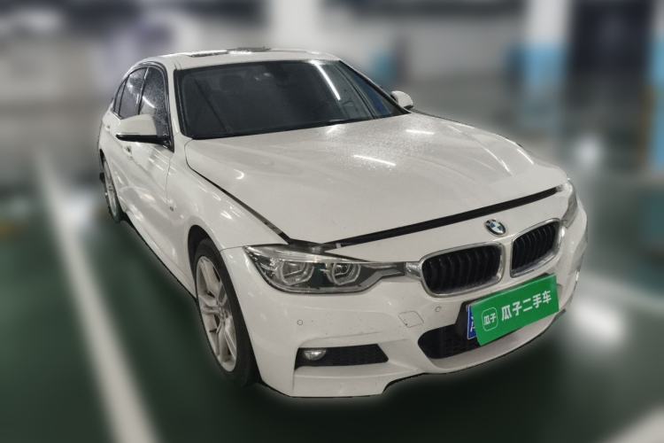 Used BMW 3 Series 2019 320Li M Sport Package Front Right 45 Deg