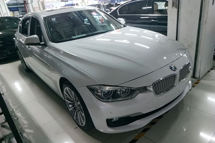 Used BMW 3 Series 2019 320Li Fashion Model Front Right 45 Deg