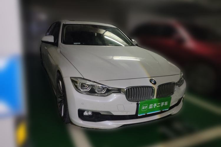 Used BMW 3 Series 2019 320Li Fashion Model Front Right 45 Deg