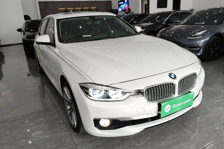 Used BMW 3 Series 2019 320Li Fashion Model Front Right 45 Deg