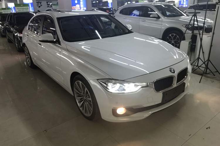 Used BMW 3 Series 2019 320Li Fashion Model Front Right 45 Deg