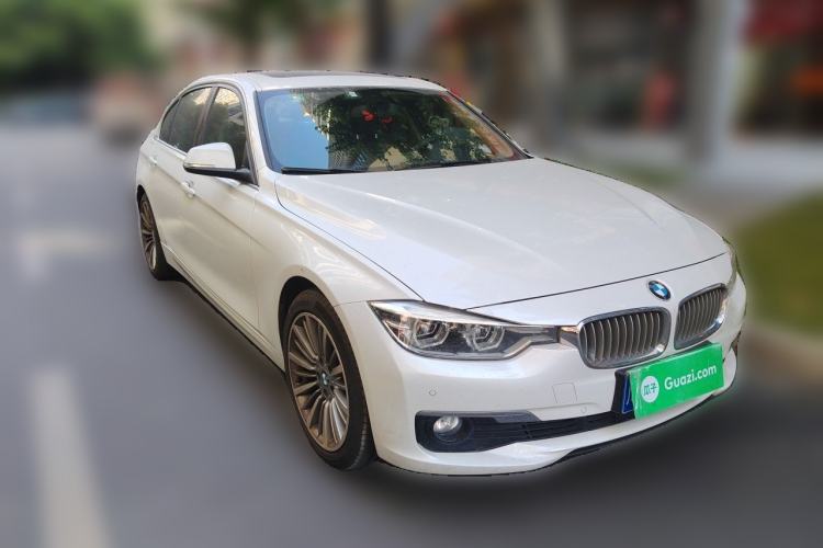 Used BMW 3 Series 2019 320Li Fashion Model Front Right 45 Deg