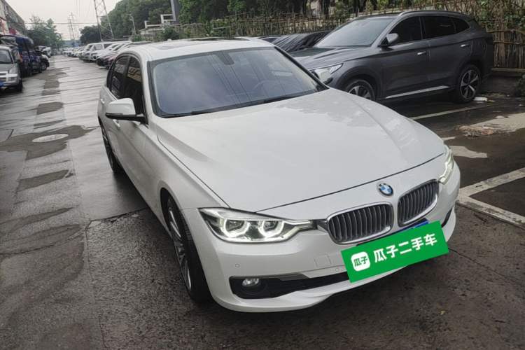 Used BMW 3 Series 2019 320Li Fashion Model Front Right 45 Deg