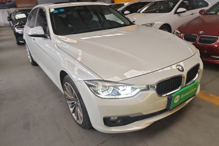 Used BMW 3 Series 2019 320Li Fashion Model Front Right 45 Deg