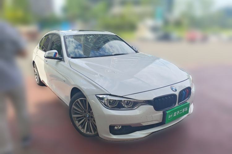 Used BMW 3 Series 2019 320Li Fashion Model Front Right 45 Deg