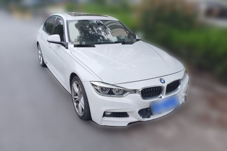 Used BMW 3 Series 2019 320i M Sport Package Front Right 45 Deg