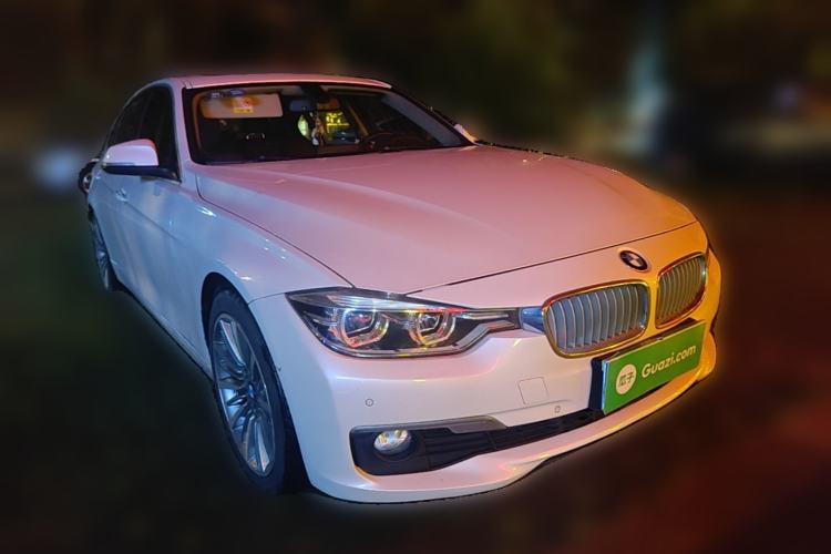 Used BMW 3 Series 2019 320Li Fashion Model Front Right 45 Deg