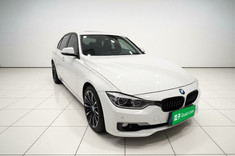 Used BMW 3 Series 2019 320Li Fashion Model Front Right 45 Deg