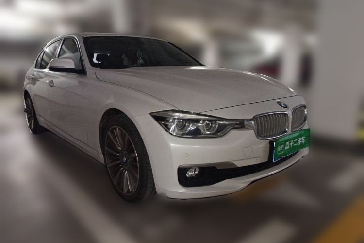 Used BMW 3 Series 2019 320Li Fashion Model Front Right 45 Deg