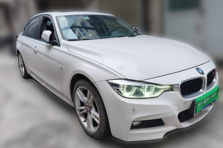 Used BMW 3 Series 2019 320Li M Sport Package Front Right 45 Deg