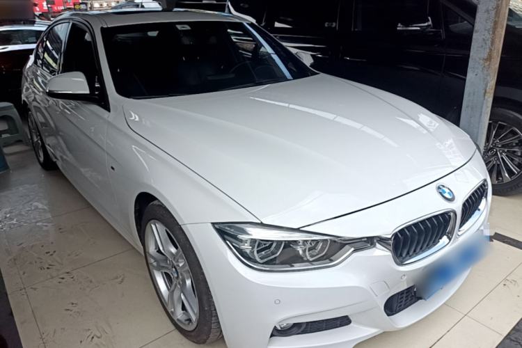 Used BMW 3 Series 2019 320i M Sport Package Front Right 45 Deg