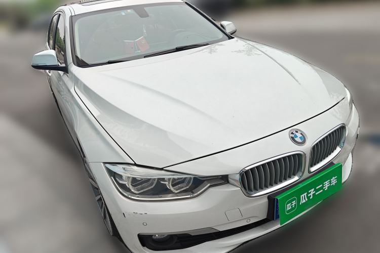 Used BMW 3 Series 2019 320Li xDrive Fashion Model Front Right 45 Deg