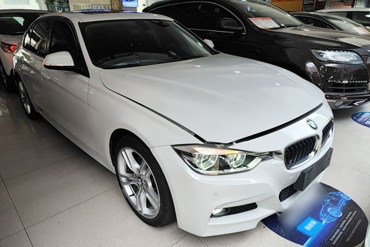 Used BMW 3 Series 2019 320Li M Sport Package Front Right 45 Deg