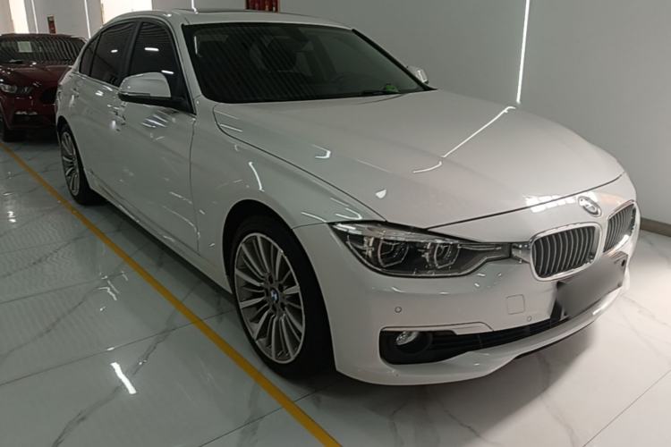 Used BMW 3 Series 2019 320Li Fashion Model Front Right 45 Deg