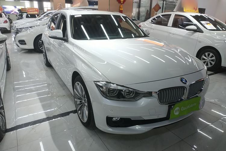 Used BMW 3 Series 2019 320Li xDrive Fashion Model Front Right 45 Deg