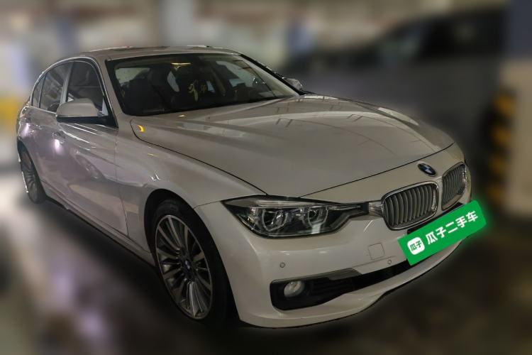Used BMW 3 Series 2019 320Li Fashion Model Front Right 45 Deg