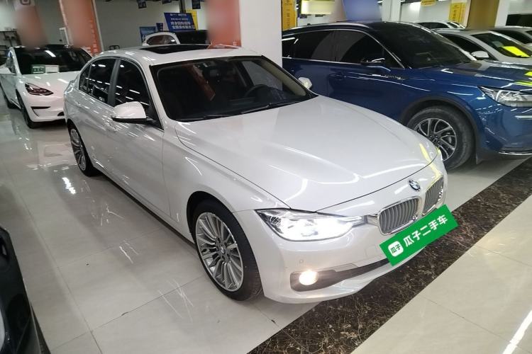 Used BMW 3 Series 2019 320Li Fashion Model Front Right 45 Deg