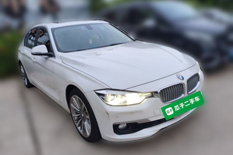 Used BMW 3 Series 2019 320Li Fashion Model Front Right 45 Deg
