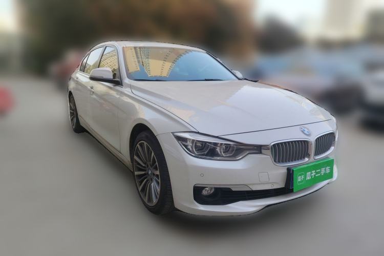 Used BMW 3 Series 2019 320Li Fashion Model Front Right 45 Deg