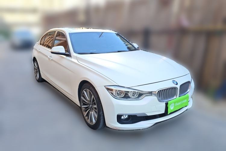 Used BMW 3 Series 2019 320Li Fashion Model Front Right 45 Deg