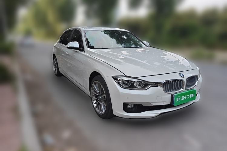 Used BMW 3 Series 2019 320Li xDrive Fashion Model Front Right 45 Deg