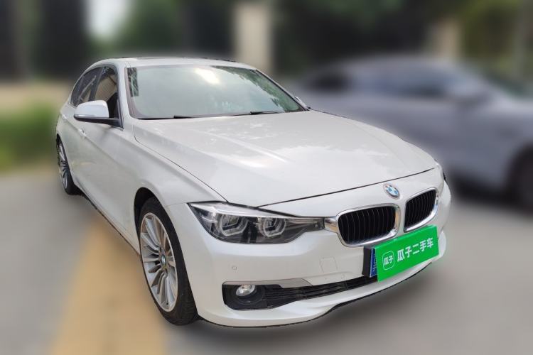 Used BMW 3 Series 2019 320Li Fashion Model Front Right 45 Deg