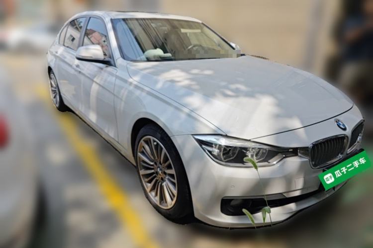 Used BMW 3 Series 2019 320Li Fashion Model Front Right 45 Deg