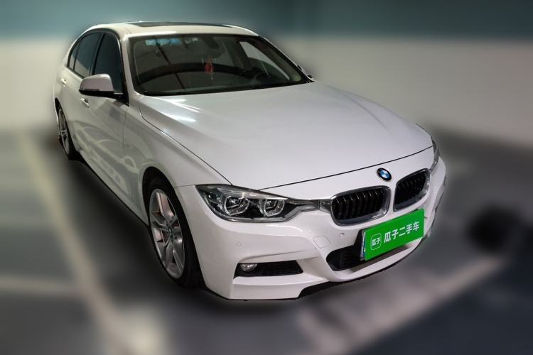Used BMW 3 Series 2019 320Li M Sport Package Front Right 45 Deg