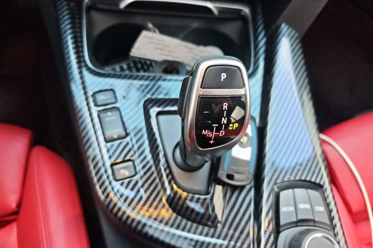 Used BMW 3 Series 2019 320i M Sport Package Gear Lever