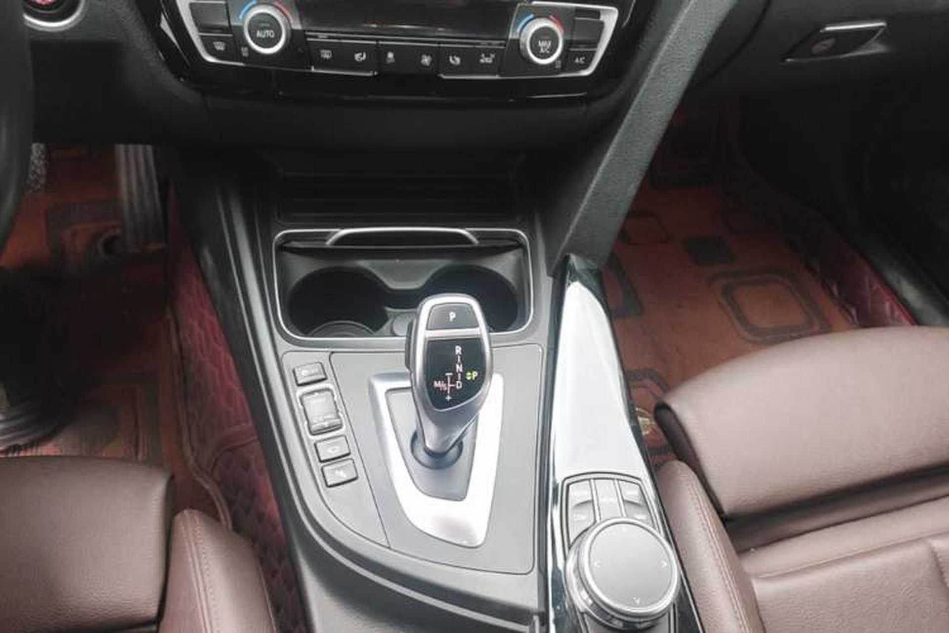Used BMW 3 Series 2019 320Li M Sport Package Gear Lever