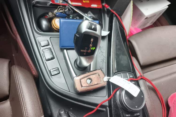 Used BMW 3 Series 2019 320Li Fashion Model Gear Lever
