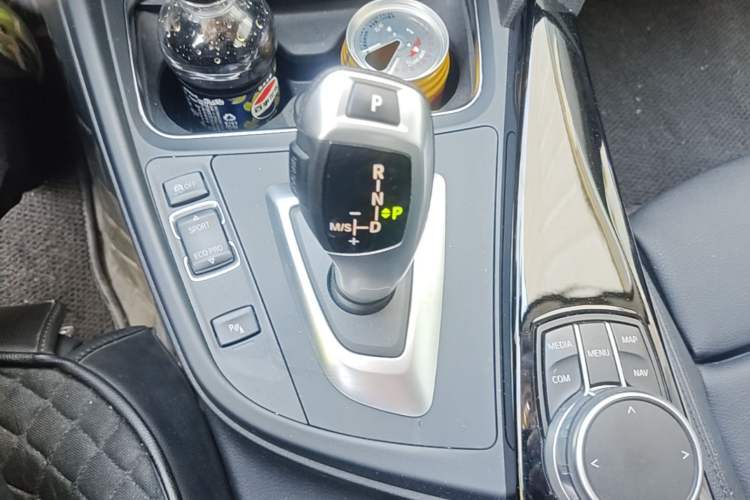 Used BMW 3 Series 2019 320Li Fashion Model Gear Lever