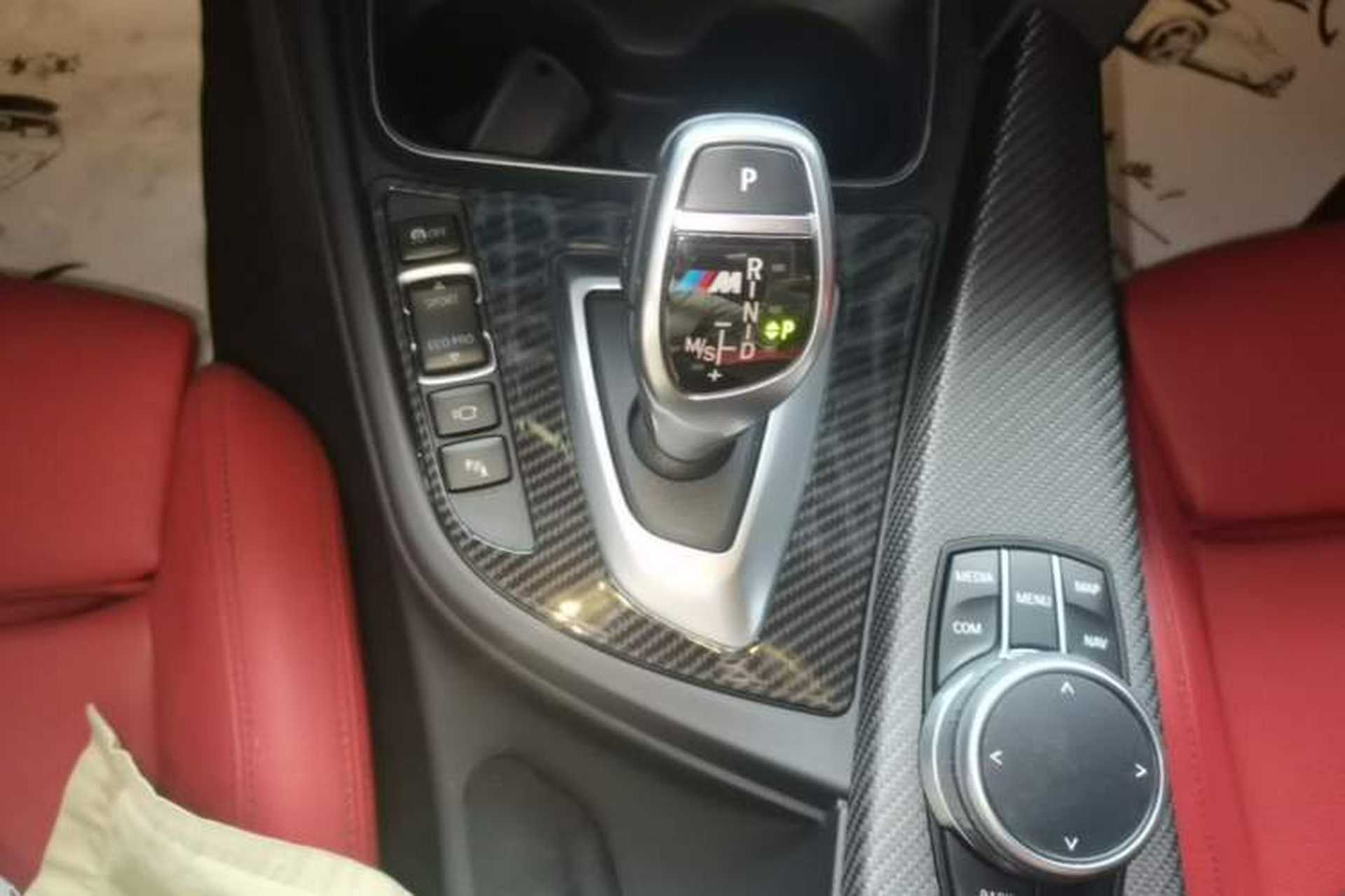 Used BMW 3 Series 2019 320i M Sport Night Edition Gear Lever