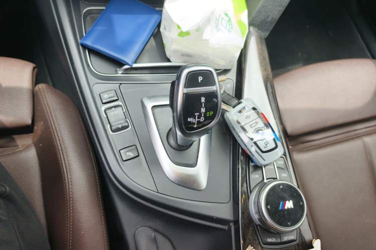 Used BMW 3 Series 2019 320Li M Sport Night Edition Gear Lever