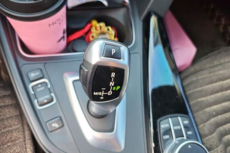 Used BMW 3 Series 2019 320Li Fashion Model Gear Lever