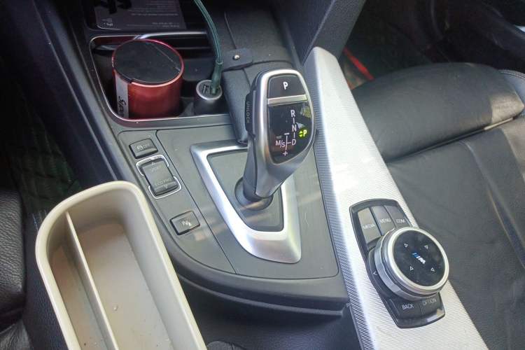Used BMW 3 Series 2019 320i M Sport Package Gear Lever