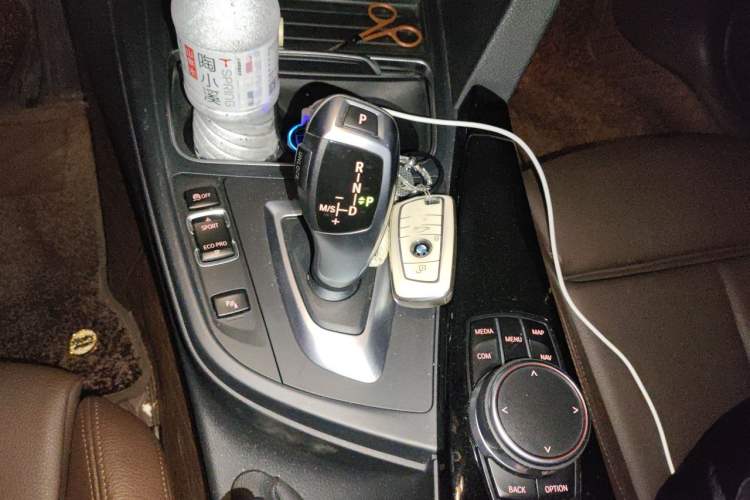 Used BMW 3 Series 2019 320Li Fashion Model Gear Lever