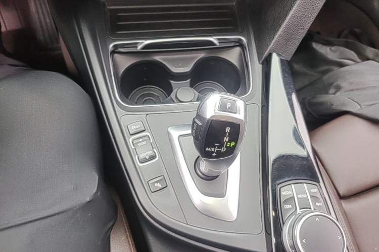 Used BMW 3 Series 2019 320Li Fashion Model Gear Lever