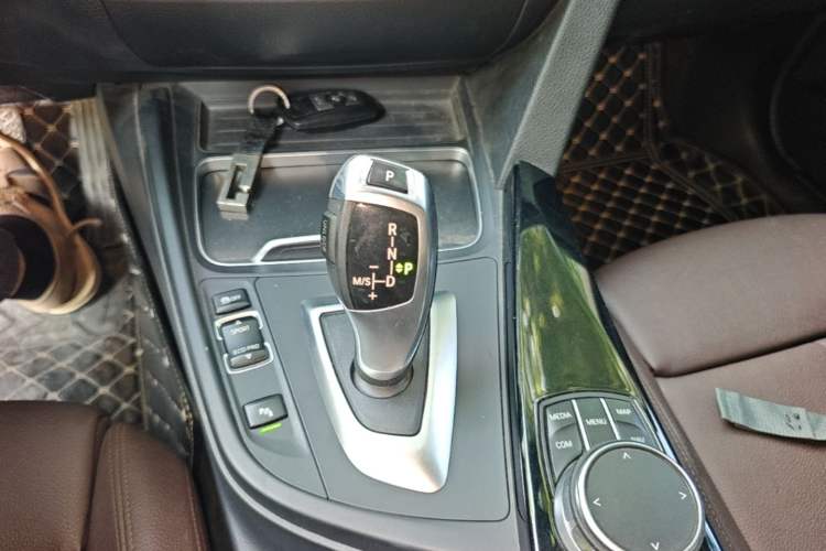 Used BMW 3 Series 2019 320Li Fashion Model Gear Lever