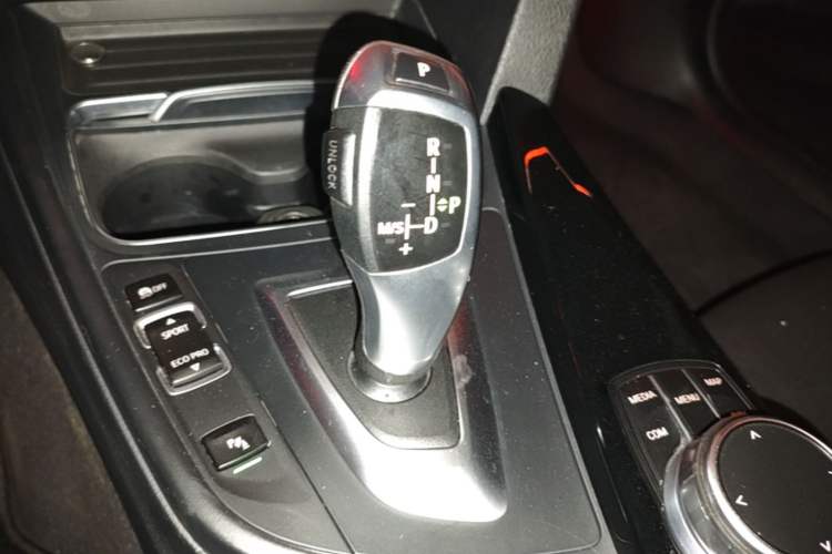 Used BMW 3 Series 2019 320Li Fashion Model Gear Lever