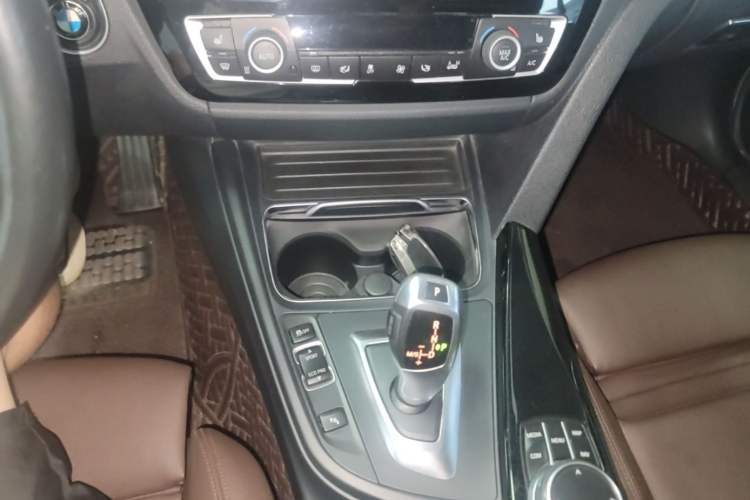 Used BMW 3 Series 2019 320Li Fashion Model Gear Lever