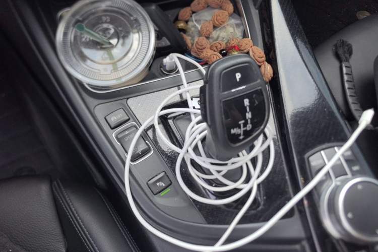 Used BMW 3 Series 2019 320i M Sport Night Edition Gear Lever