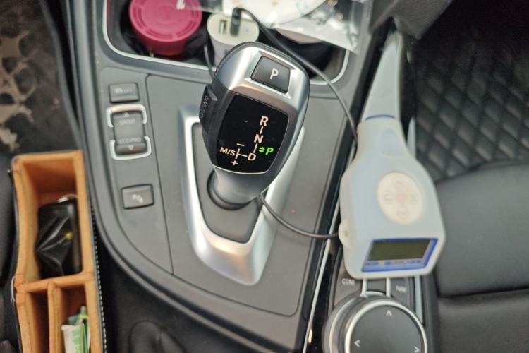 Used BMW 3 Series 2019 320Li Fashion Model Gear Lever
